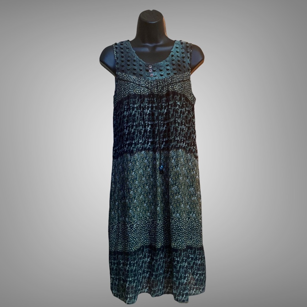 Vasna Dress